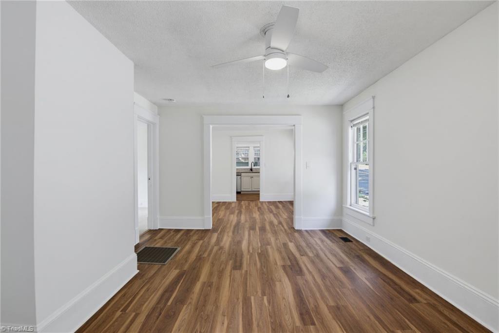 1500 Elwood Avenue Property Photo 6