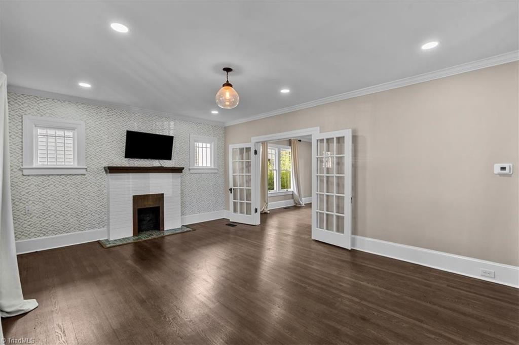 313 W Fisher Avenue Property Photo 22