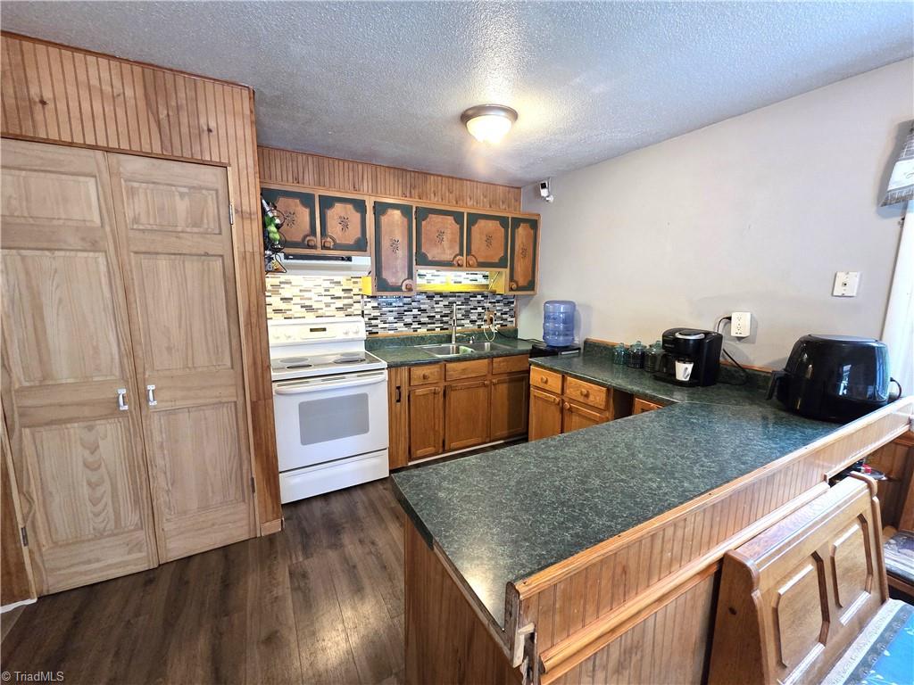 117 Locust Road Property Photo 3