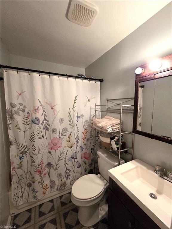 117 Locust Road Property Photo 9