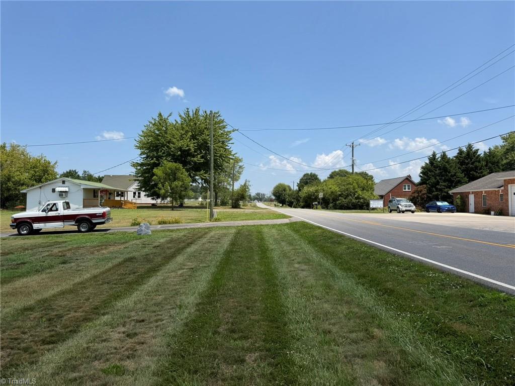 2421 Smithtown Road Property Photo 19