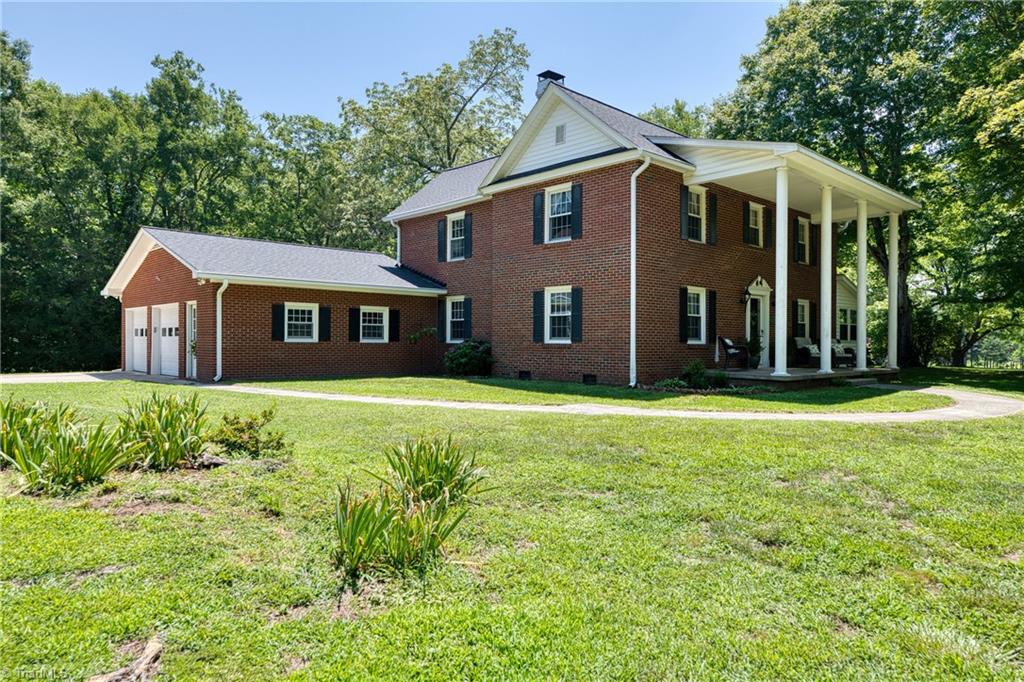 3152 S Nc Highway 87 Property Photo 3