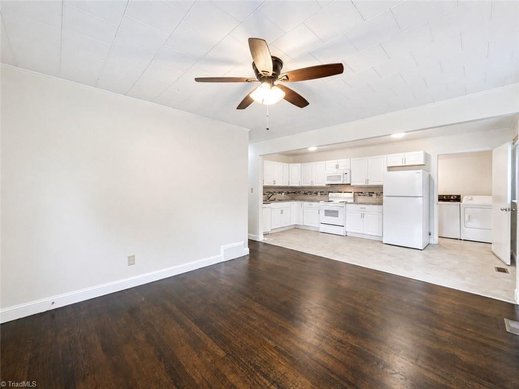 225 Circle Drive Property Photo 3