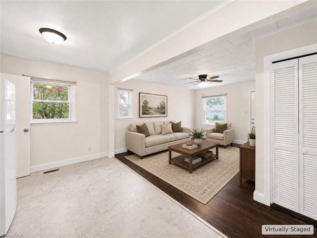 225 Circle Drive Property Photo 6