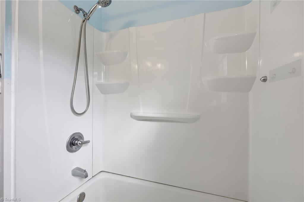 225 Circle Drive Property Photo 12