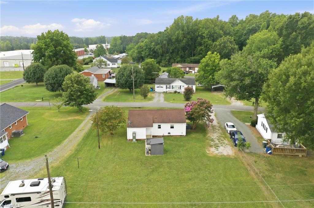 225 Circle Drive Property Photo 24