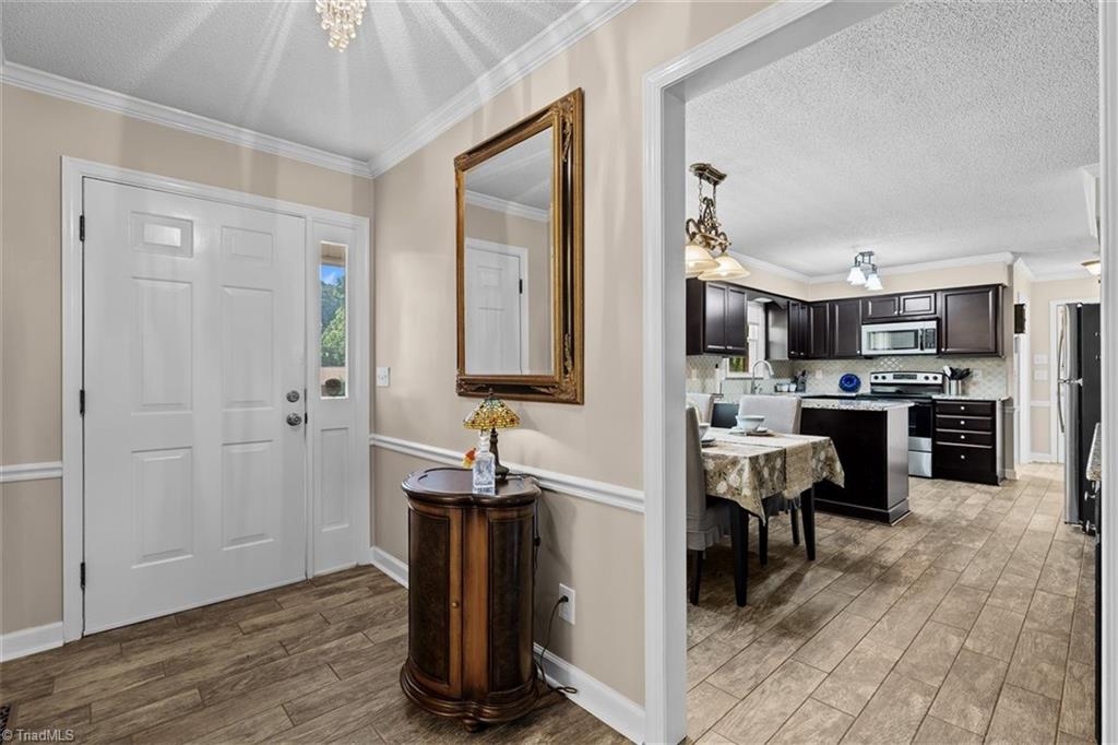 300 Doub Road Property Photo 3