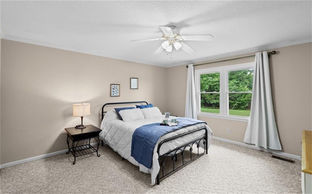 300 Doub Road Property Photo 15
