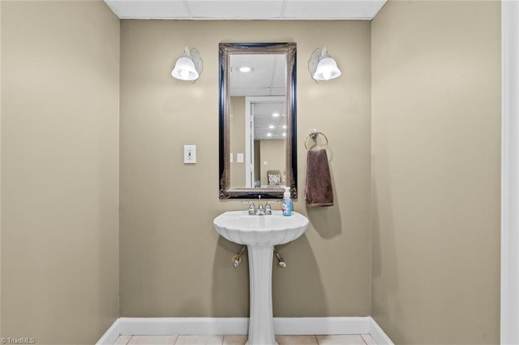 300 Doub Road Property Photo 27
