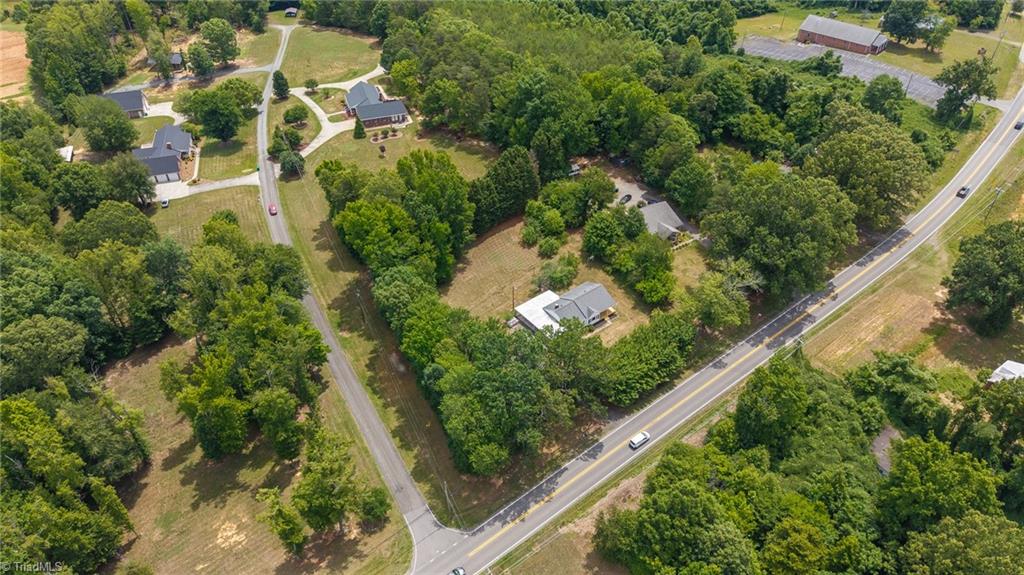 8001 Nc Highway 87 Property Photo 33