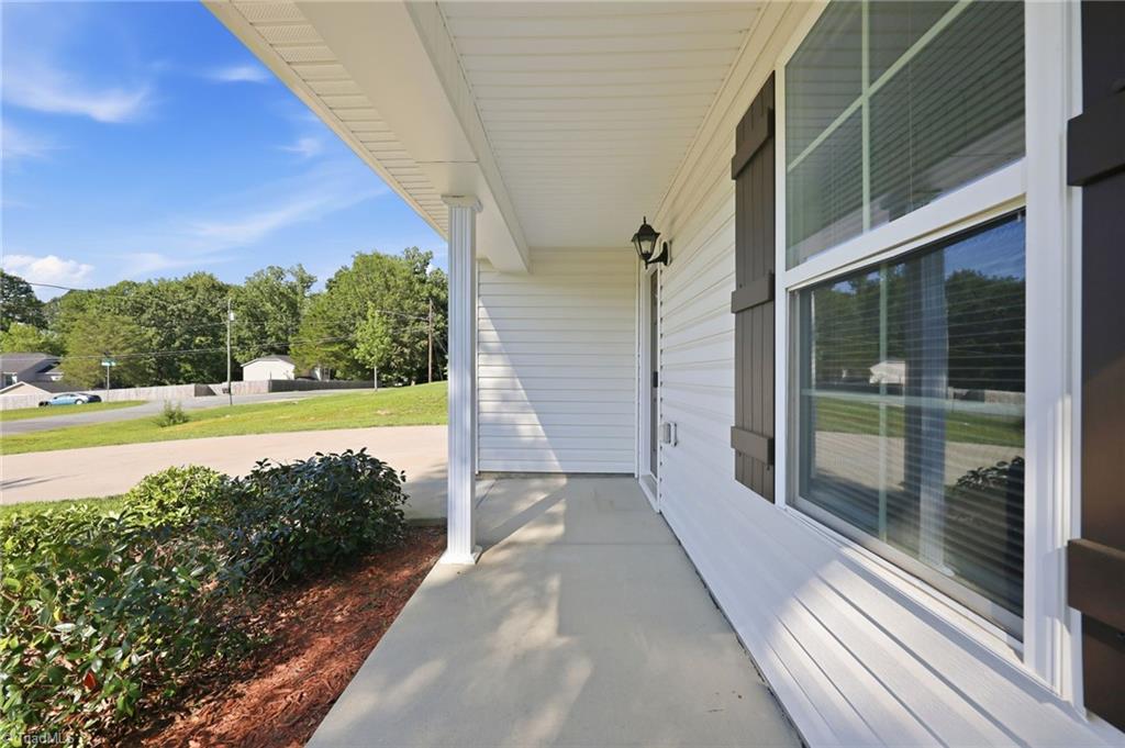 1950 Skycrest Drive Property Photo 30