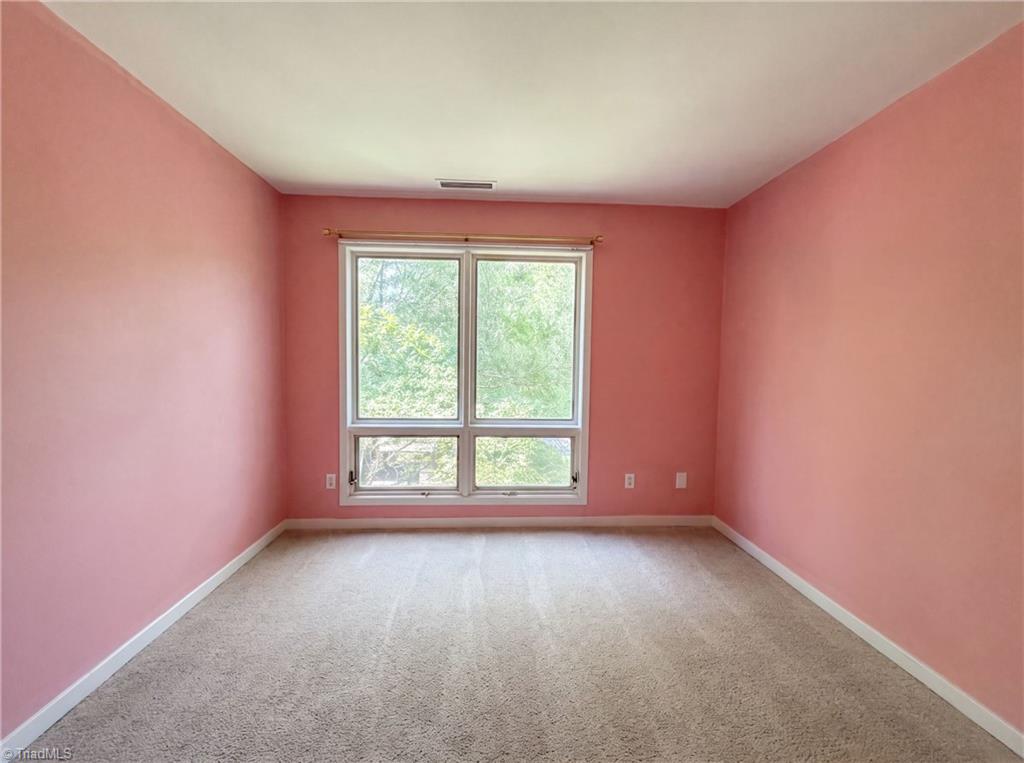 101 Maple Hill Court Property Photo 8