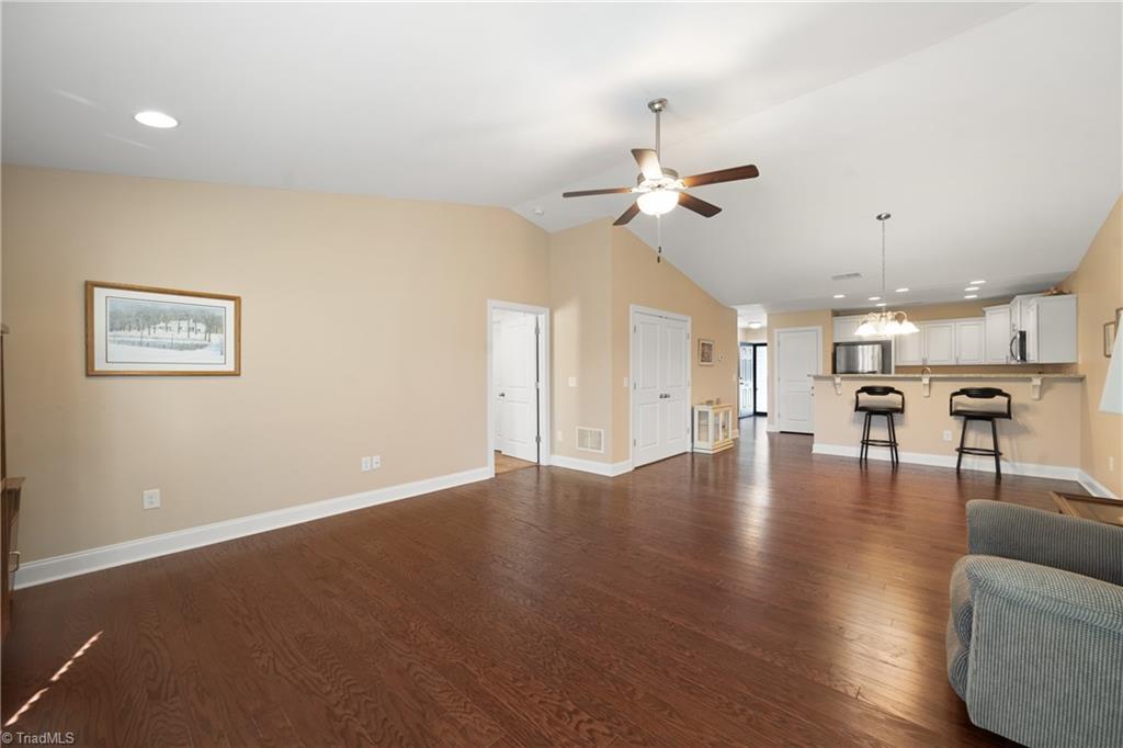 204 Oak Ridge Drive Property Photo 16