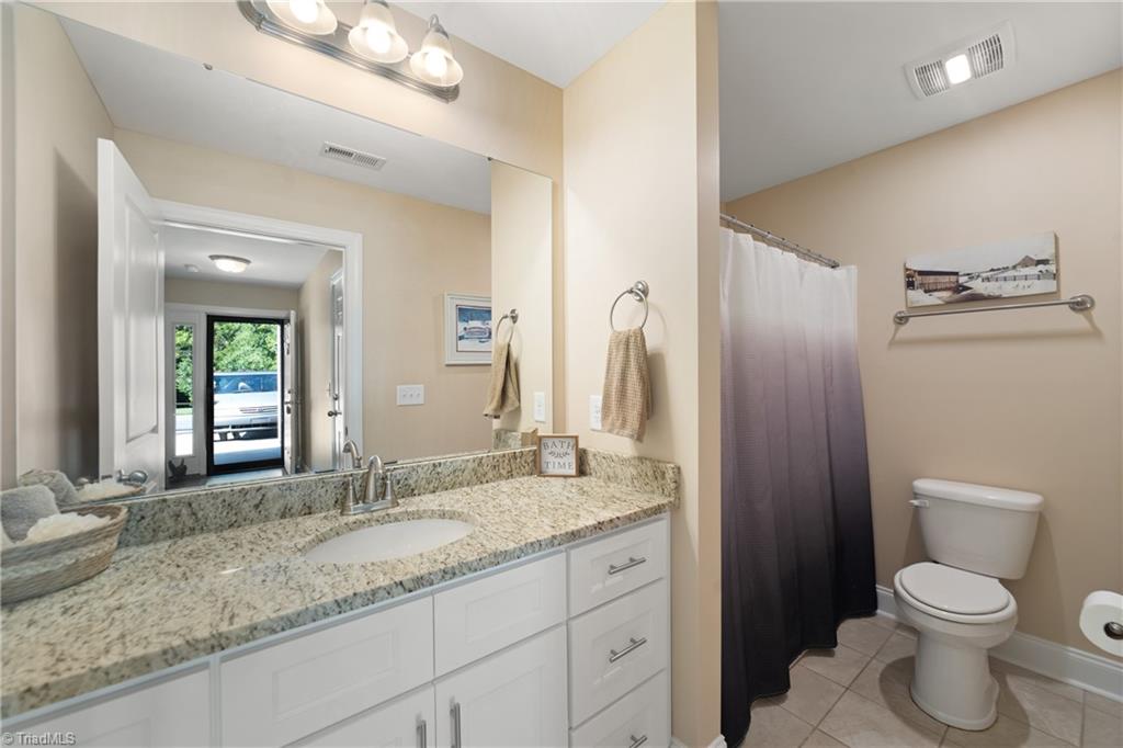 204 Oak Ridge Drive Property Photo 25