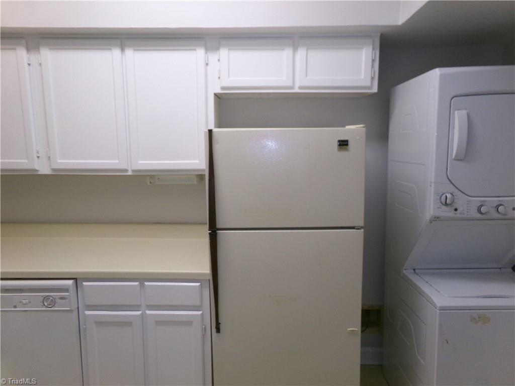 352 Meadows Circle Property Photo 2