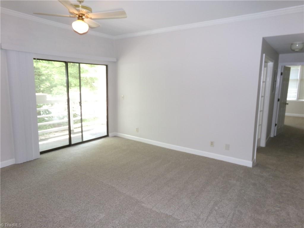 352 Meadows Circle Property Photo 5