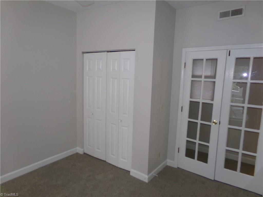 352 Meadows Circle Property Photo 8