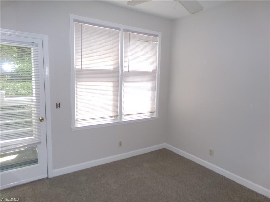 352 Meadows Circle Property Photo 9
