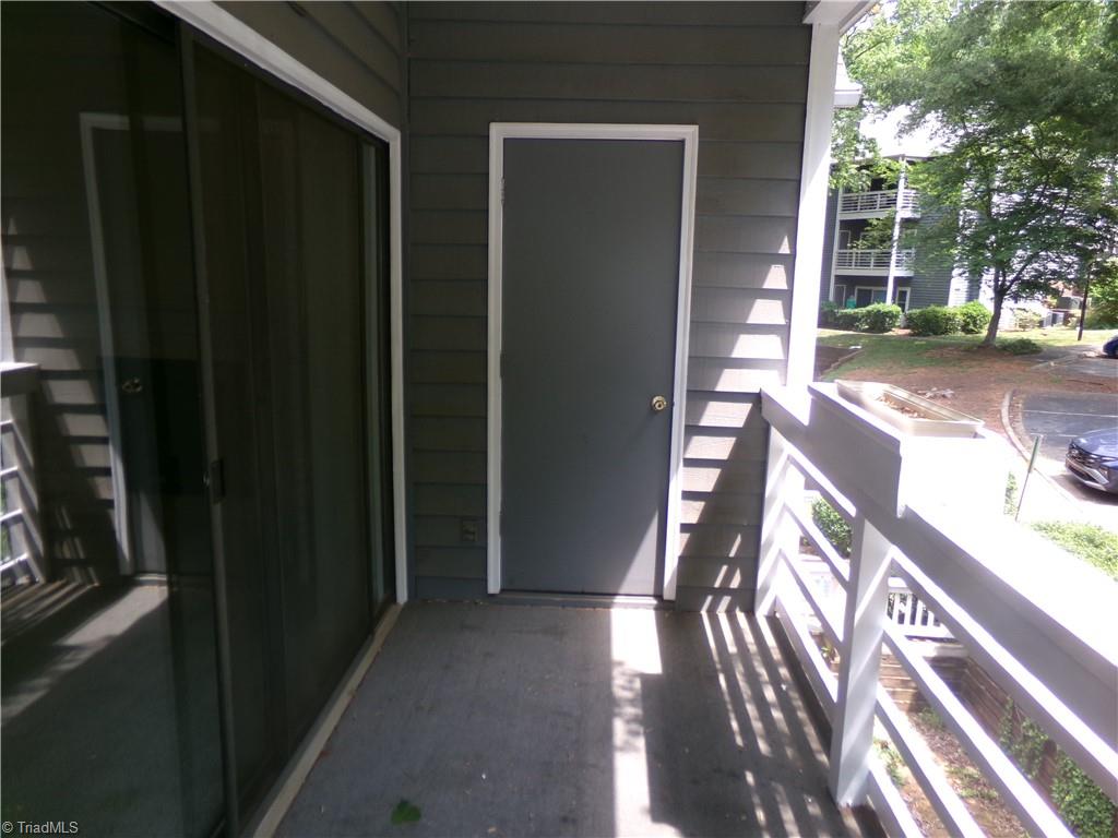 352 Meadows Circle Property Photo 10