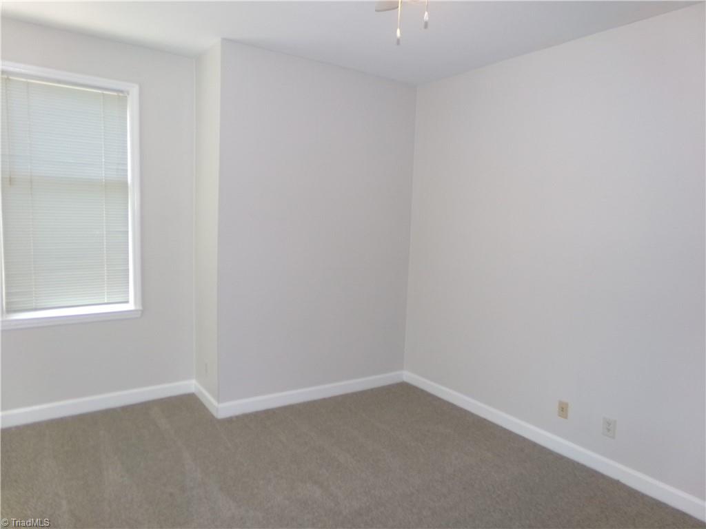 352 Meadows Circle Property Photo 11