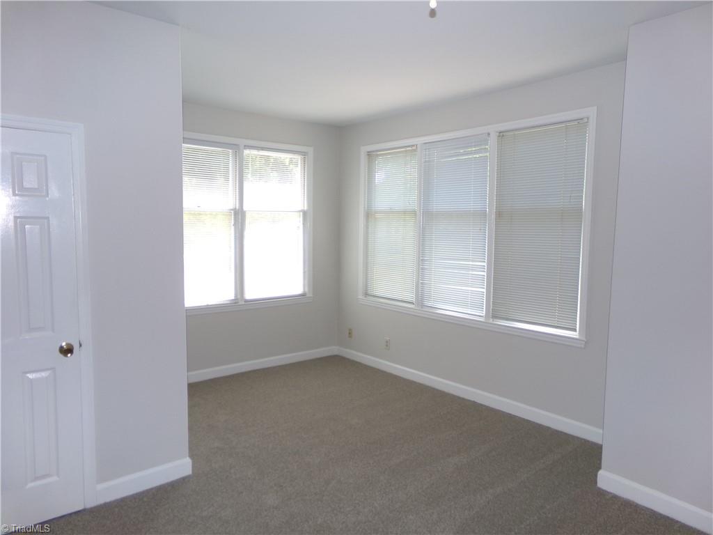352 Meadows Circle Property Photo 12