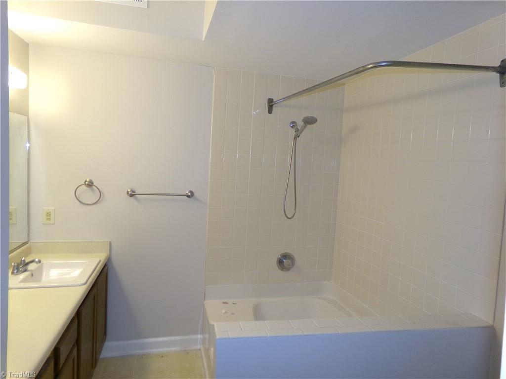 352 Meadows Circle Property Photo 14