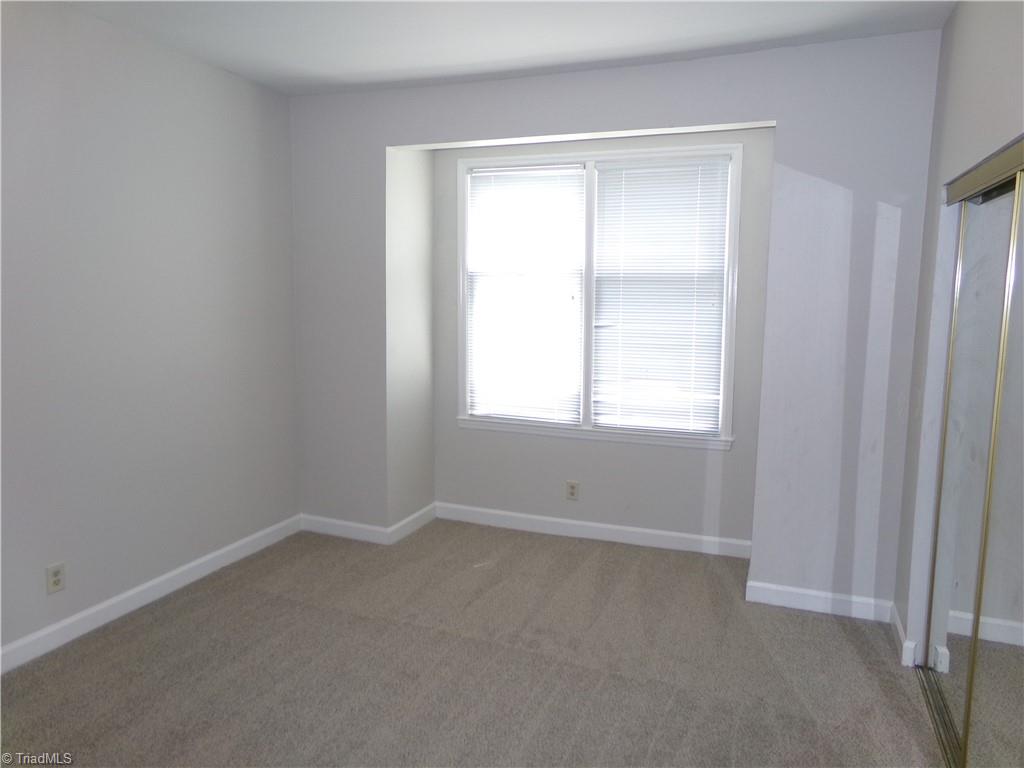352 Meadows Circle Property Photo 16