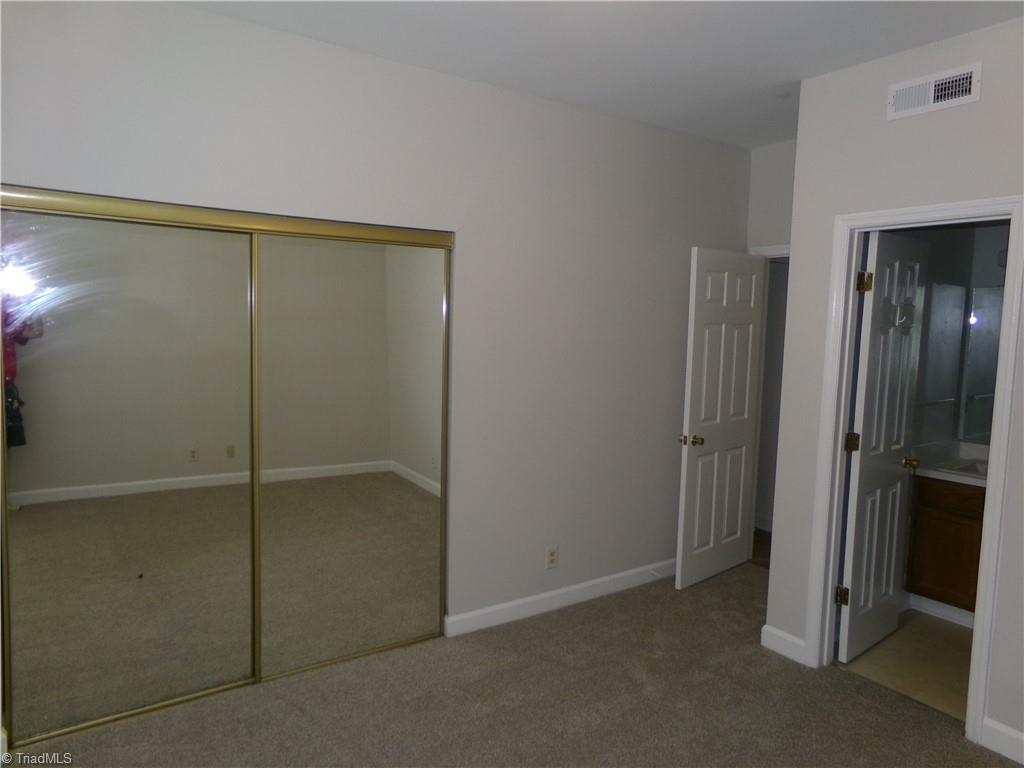 352 Meadows Circle Property Photo 17