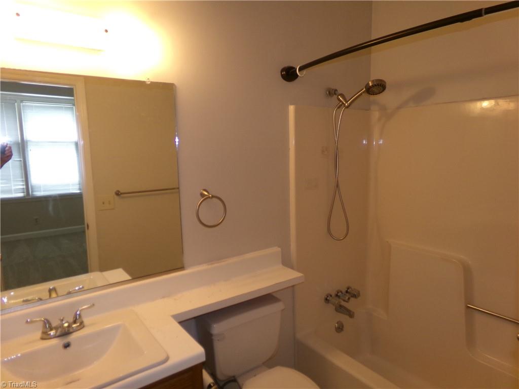 352 Meadows Circle Property Photo 18
