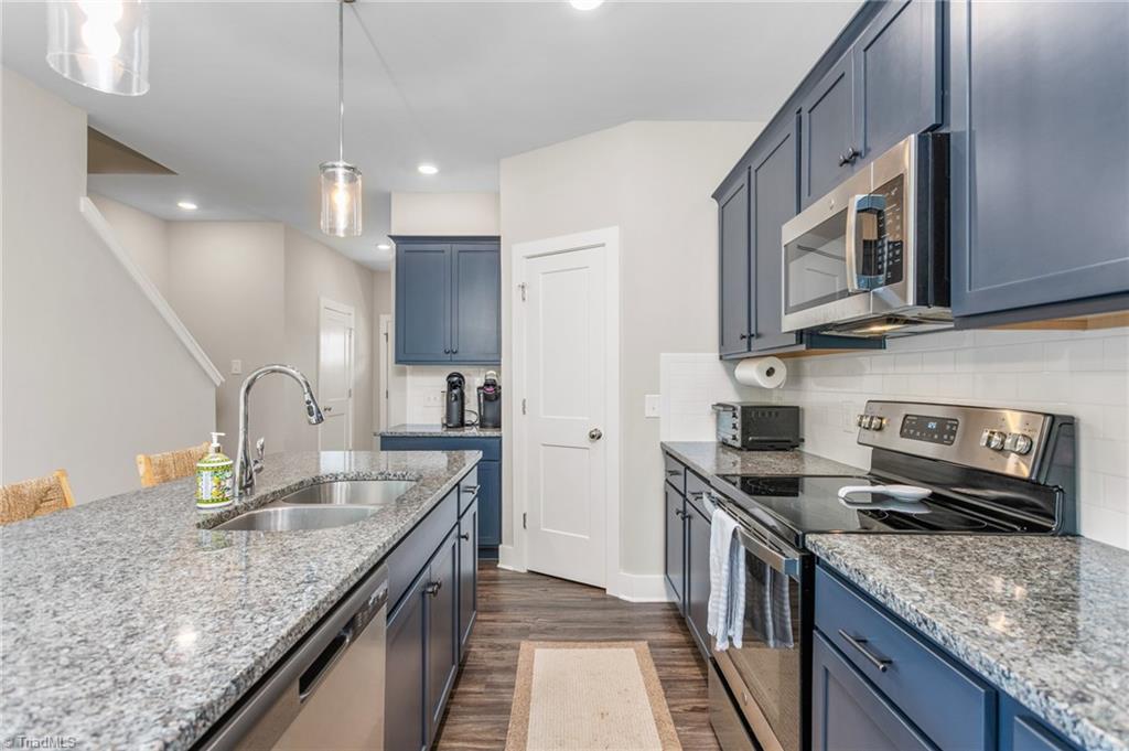 935 Cannon Crossing Circle Property Photo 8
