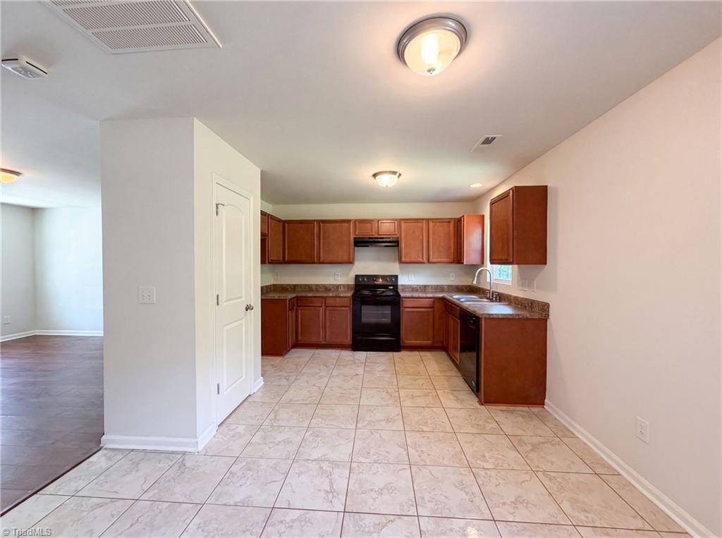 4655 Chapel Ridge Drive Property Photo 2