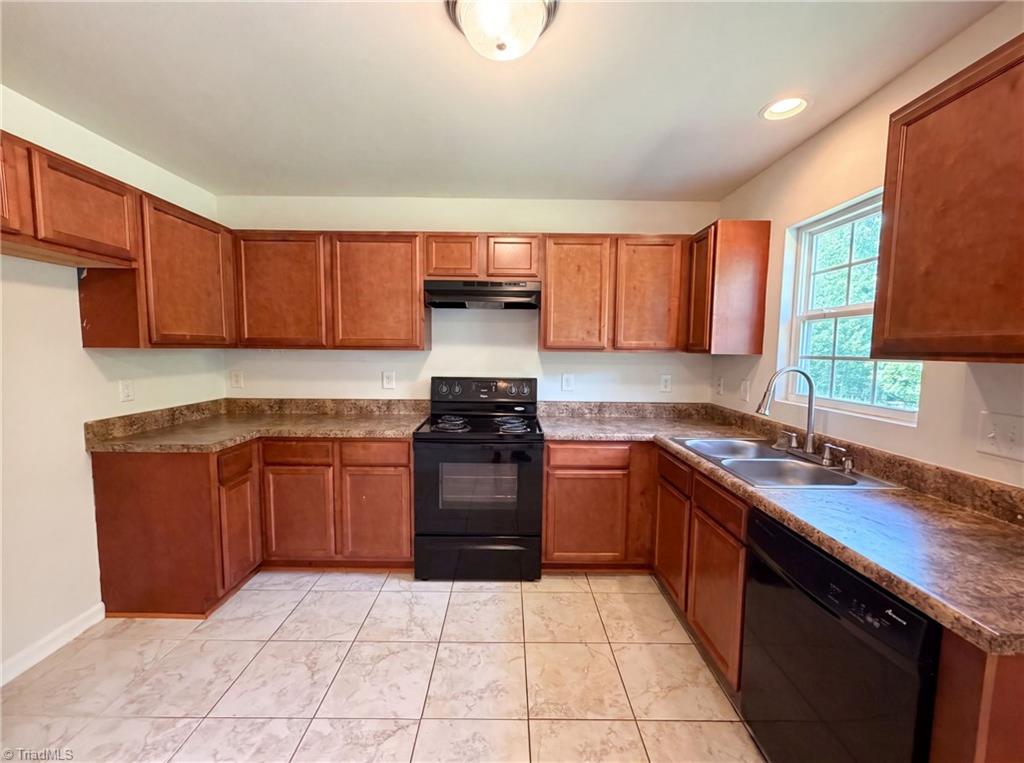 4655 Chapel Ridge Drive Property Photo 8