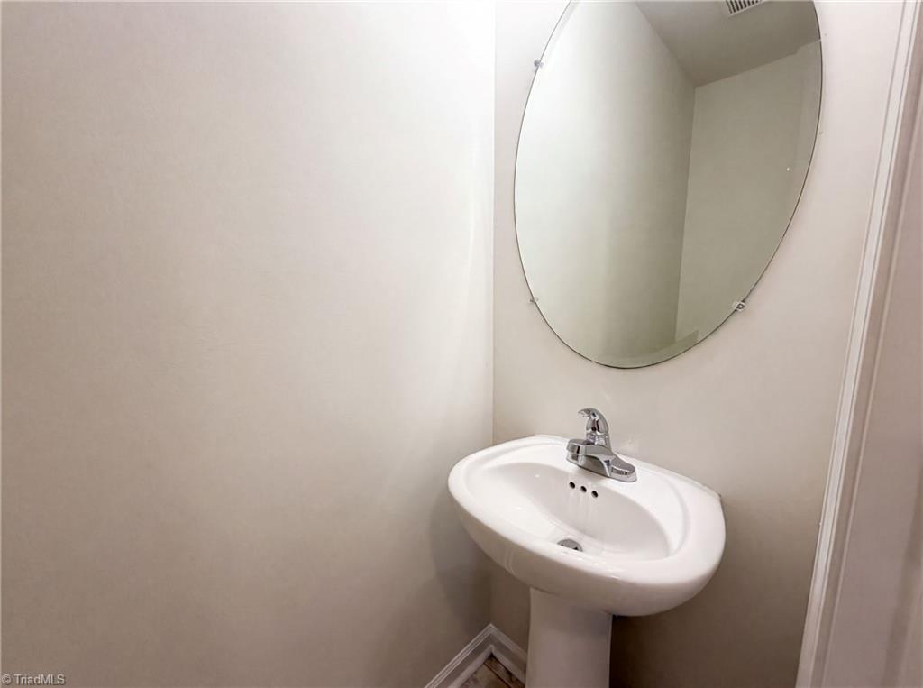 4655 Chapel Ridge Drive Property Photo 10
