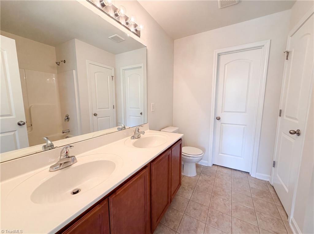 4655 Chapel Ridge Drive Property Photo 12