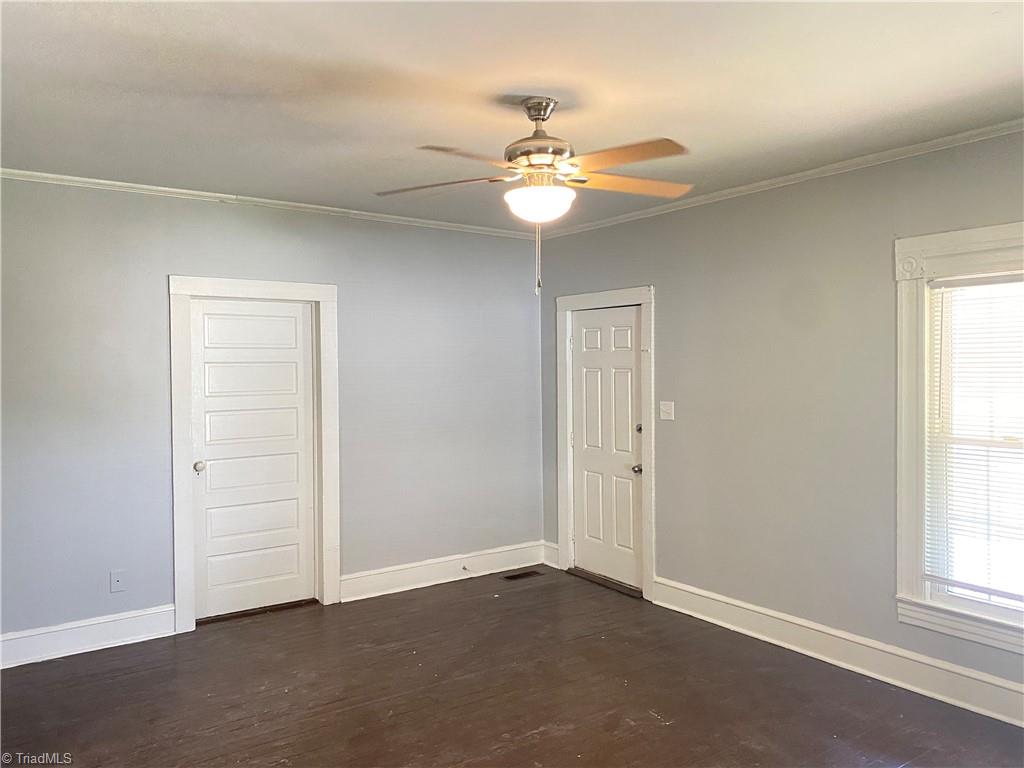957 Harris Street Property Photo 5