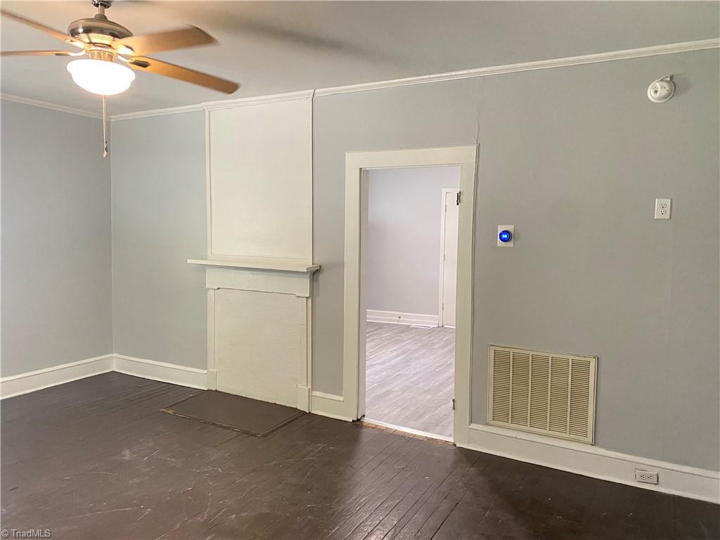 957 Harris Street Property Photo 6