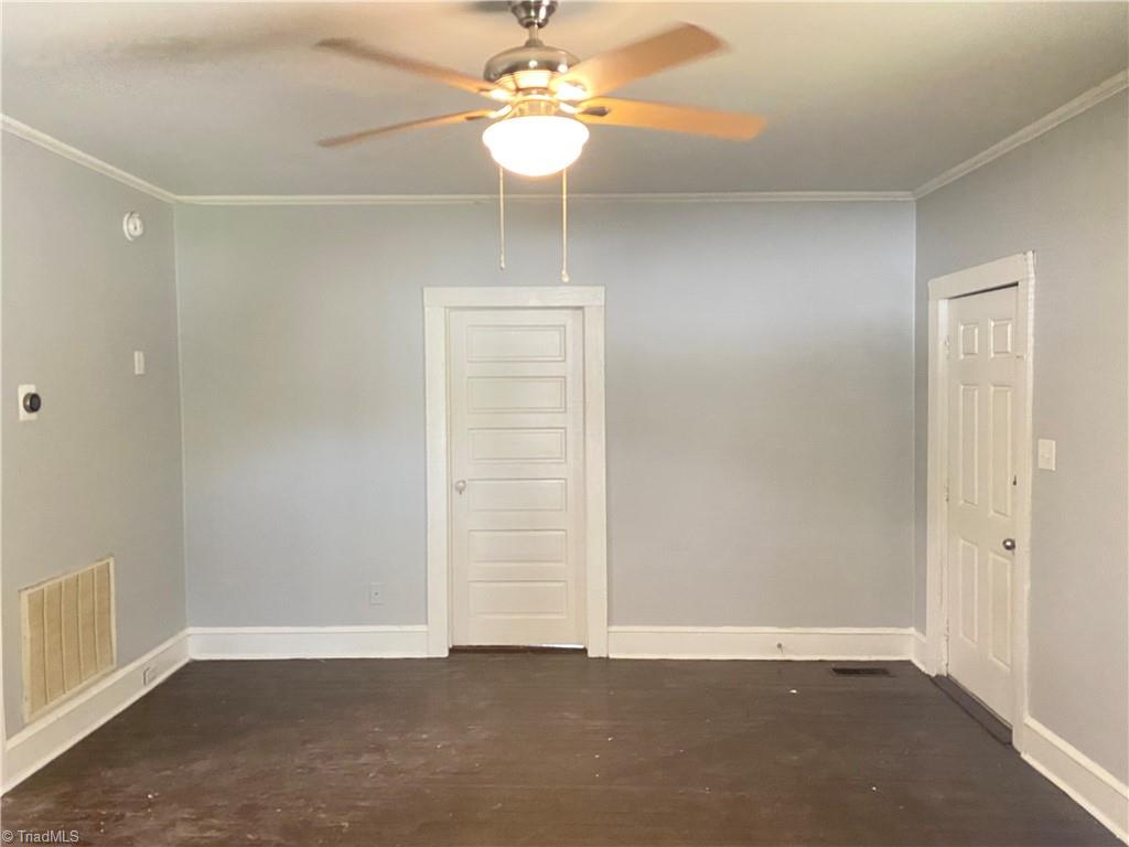 957 Harris Street Property Photo 7