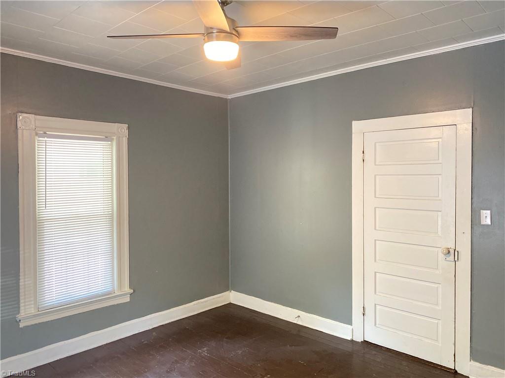957 Harris Street Property Photo 13