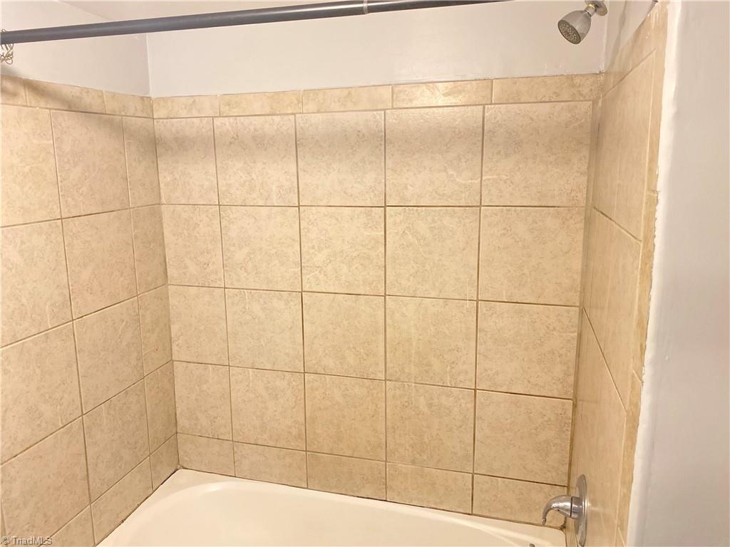 957 Harris Street Property Photo 18