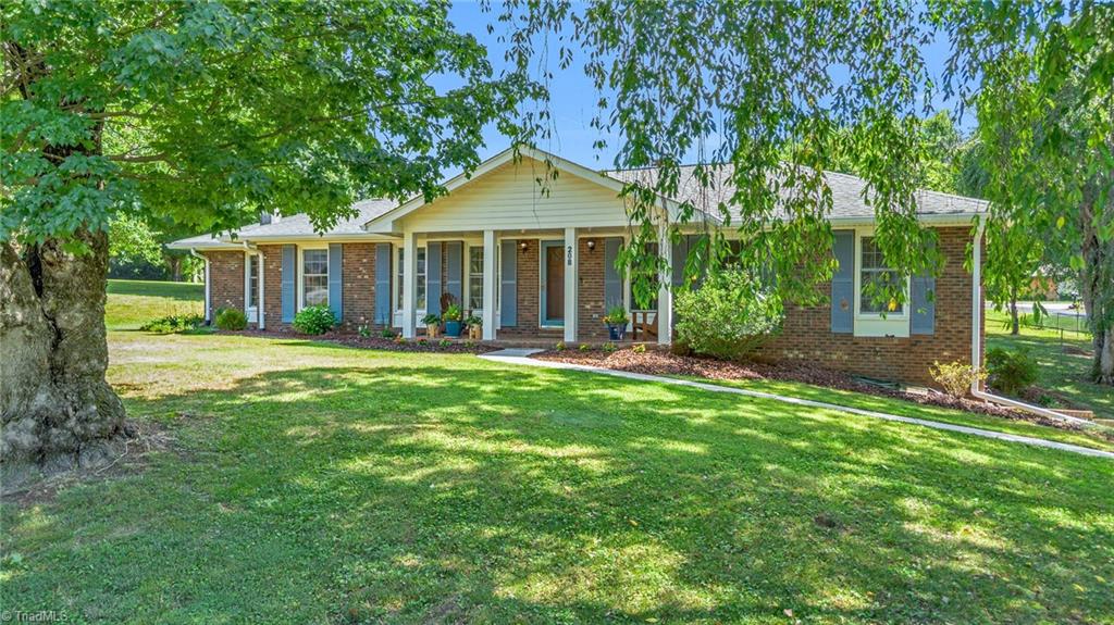 208 Raven Green Street Property Photo 3