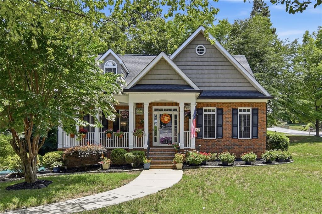 6655 Lake Dale Way Property Photo 1