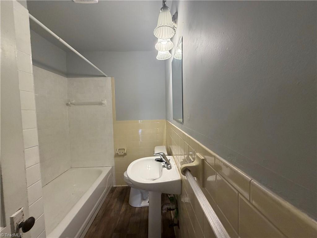 324 E Mcculloch Street Property Photo 7