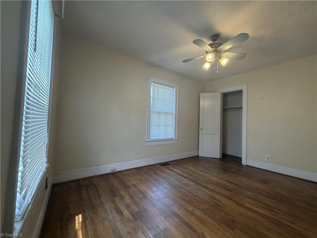 324 E Mcculloch Street Property Photo 9