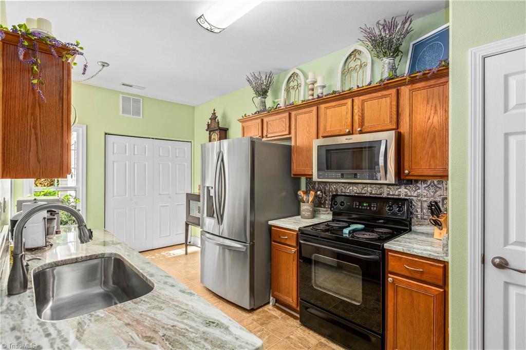 5780 Fox Ridge Lane Property Photo 12