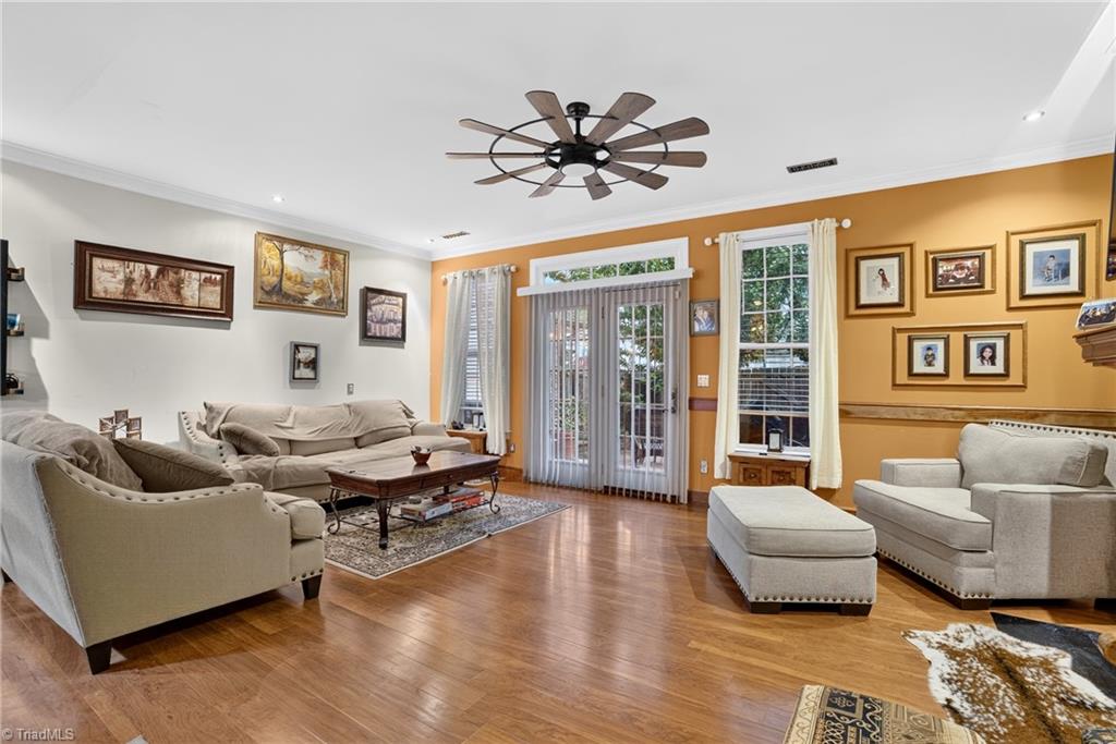 8 Nandina Drive Property Photo 11