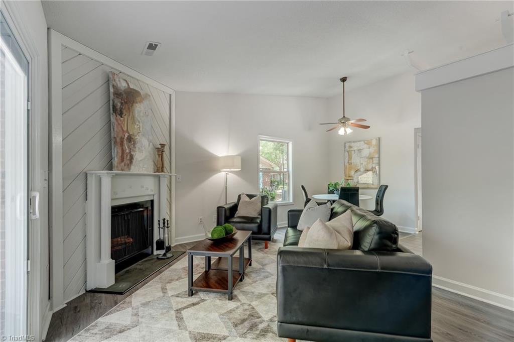 2627 Cottage Place Property Photo 14