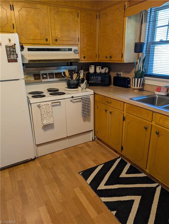 309 Monroe Street Property Photo 3