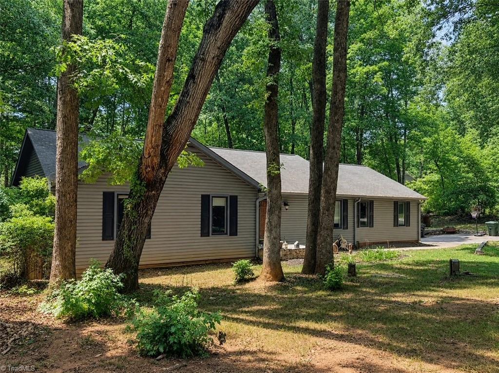 6907 Ridge Haven Road Property Photo 1