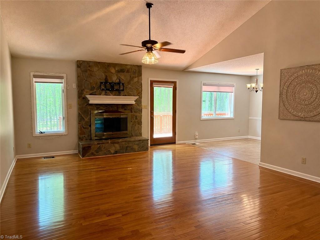 6907 Ridge Haven Road Property Photo 8