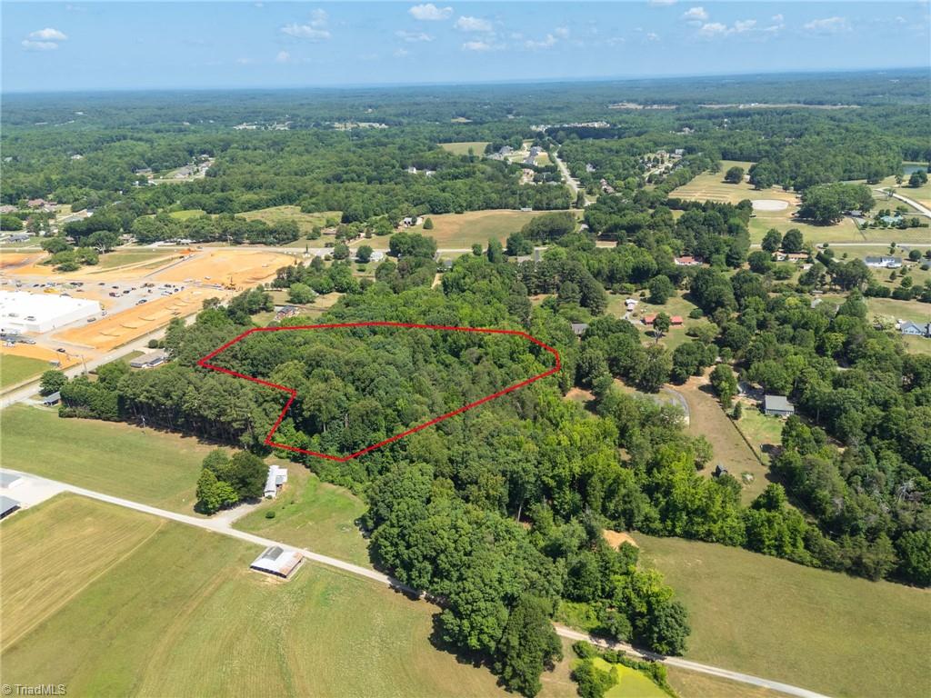 7701 Whipple Trail Property Photo 6